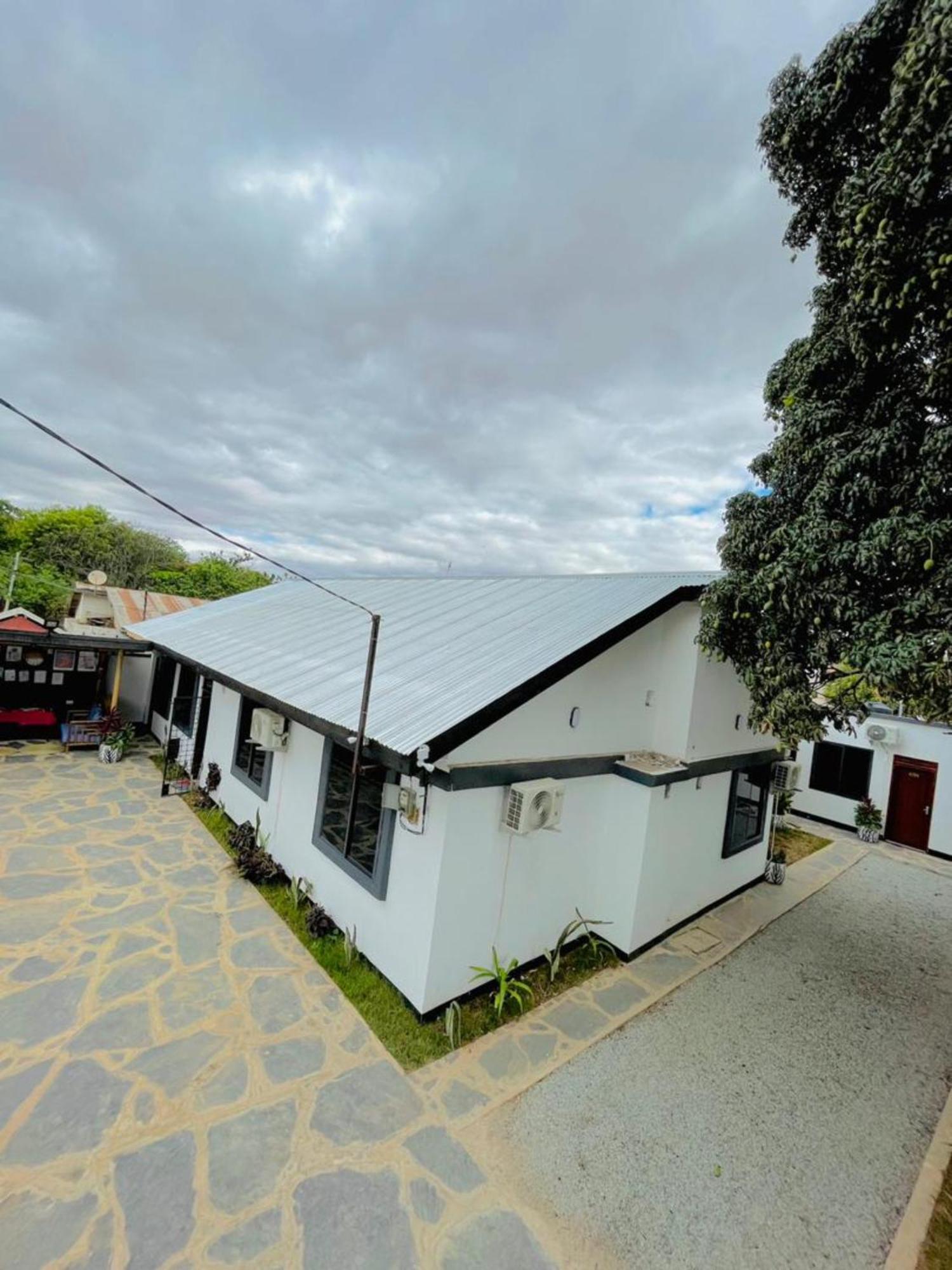 The Baobab Homestay Dodoma Extérieur photo